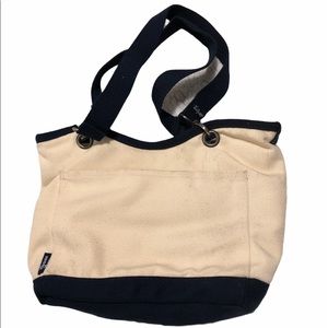 Thirty one canvas crew